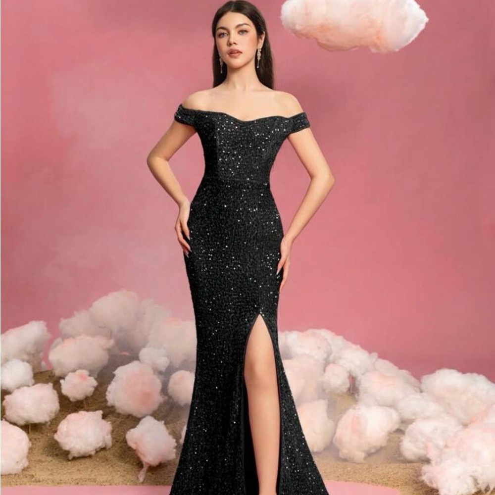 Elegant Black Off-Shoulder Evening Dress
